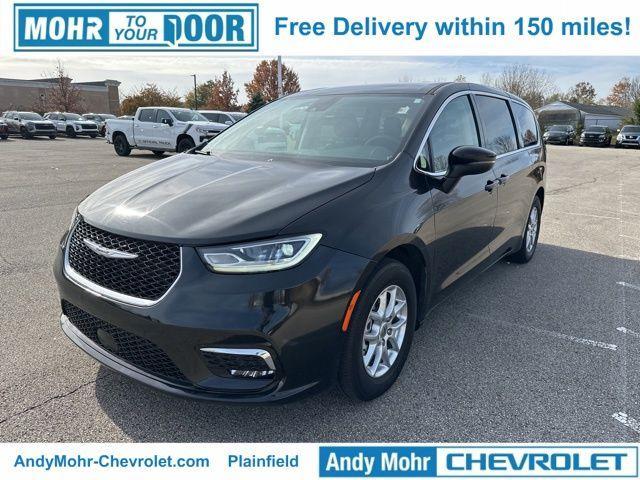 used 2023 Chrysler Pacifica car, priced at $26,000