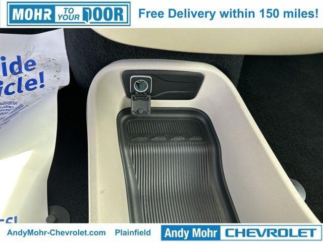 used 2023 Chrysler Pacifica car, priced at $26,000