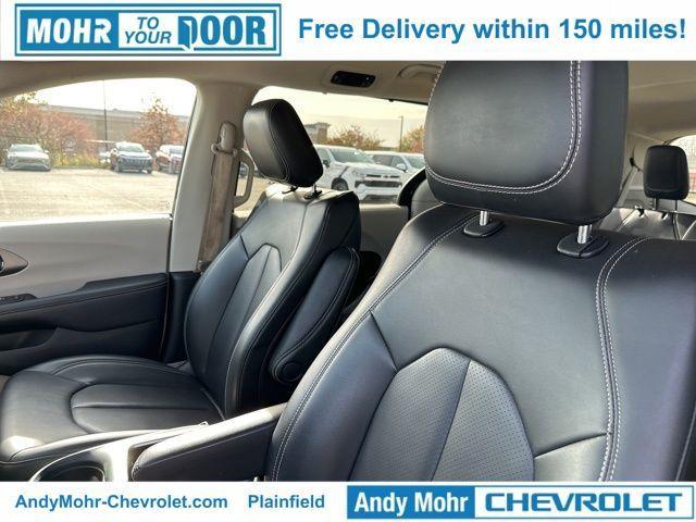 used 2023 Chrysler Pacifica car, priced at $26,000