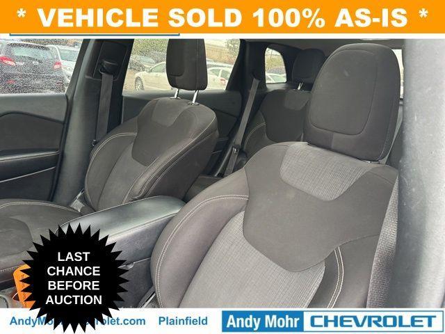 used 2015 Jeep Cherokee car, priced at $3,750