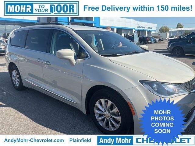 used 2017 Chrysler Pacifica car, priced at $10,500