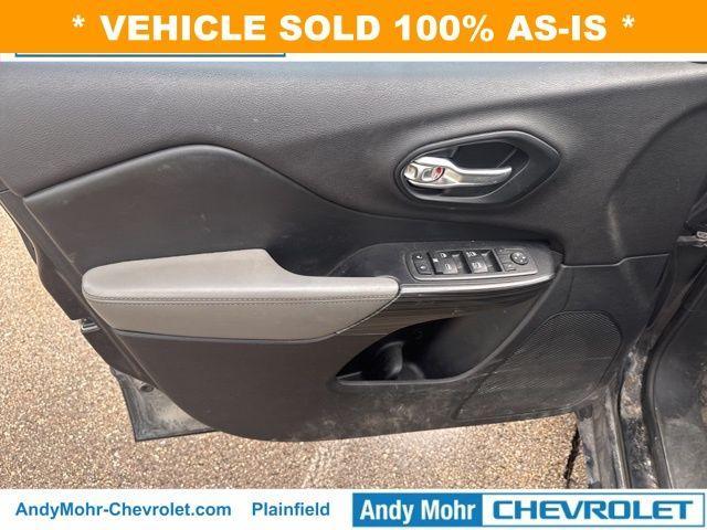 used 2014 Jeep Cherokee car, priced at $5,250