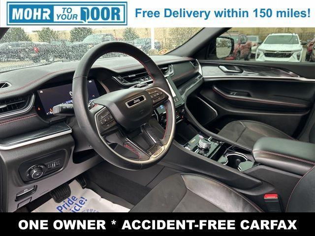 used 2022 Jeep Grand Cherokee car, priced at $32,000