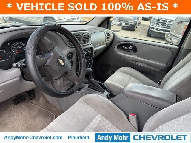 used 2005 Chevrolet TrailBlazer car, priced at $2,000