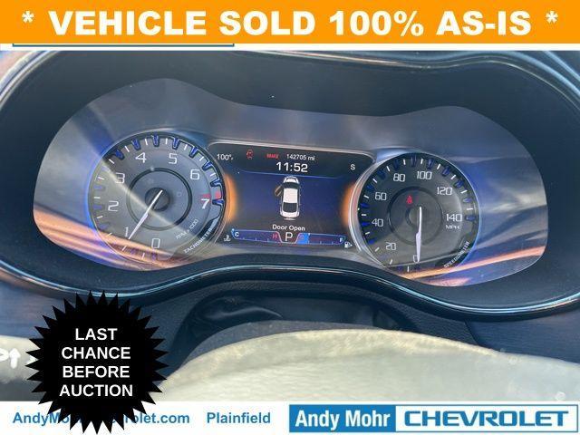 used 2015 Chrysler 200 car, priced at $4,000