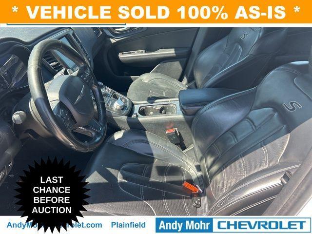 used 2015 Chrysler 200 car, priced at $4,000