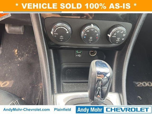 used 2012 Chrysler 200 car, priced at $4,000