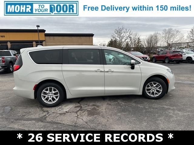 used 2017 Chrysler Pacifica car, priced at $12,000