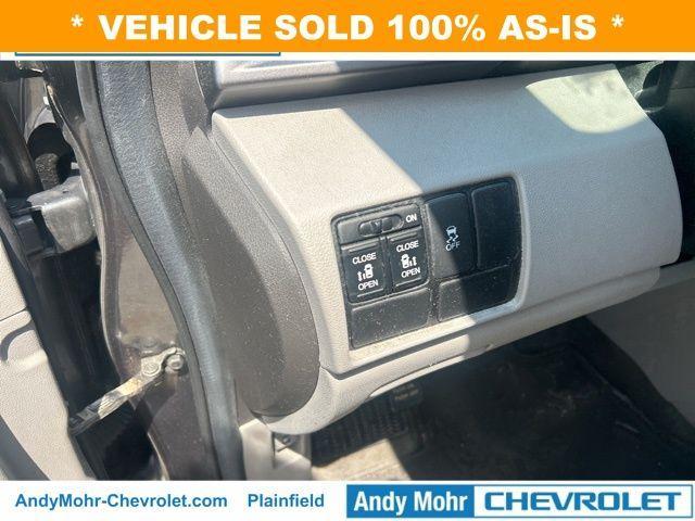used 2013 Honda Odyssey car, priced at $6,000