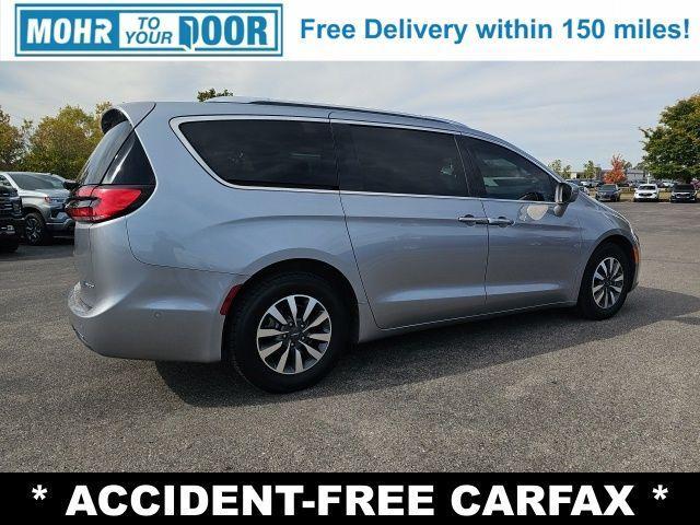 used 2021 Chrysler Pacifica Hybrid car, priced at $21,100