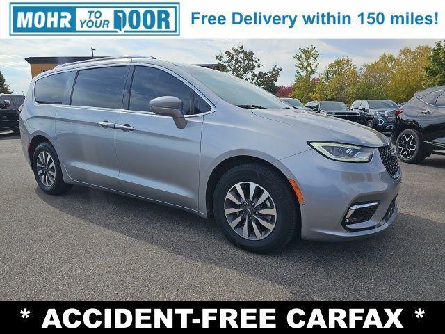 used 2021 Chrysler Pacifica Hybrid car, priced at $21,100