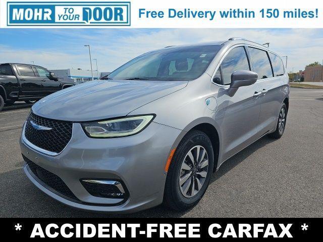 used 2021 Chrysler Pacifica Hybrid car, priced at $21,100