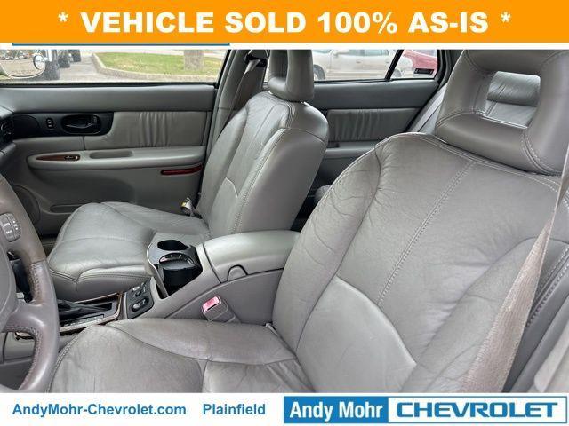 used 2002 Buick Regal car, priced at $2,500