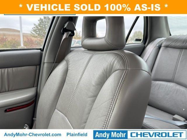 used 2002 Buick Regal car, priced at $2,500