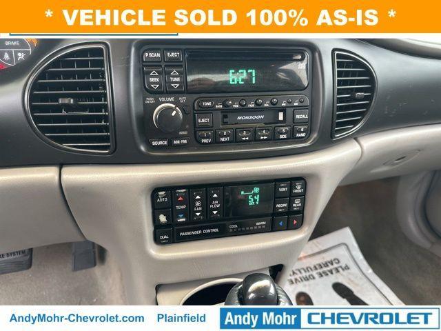 used 2002 Buick Regal car, priced at $2,500