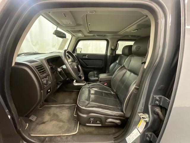 used 2008 Hummer H3 car, priced at $15,500