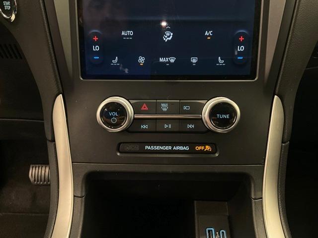 used 2024 Ford Edge car, priced at $24,800