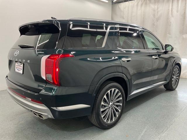 used 2025 Hyundai Palisade car, priced at $42,900