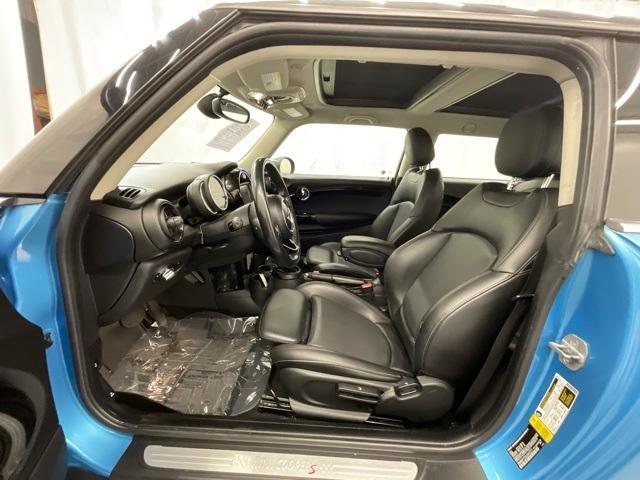 used 2018 MINI Hardtop car, priced at $13,900