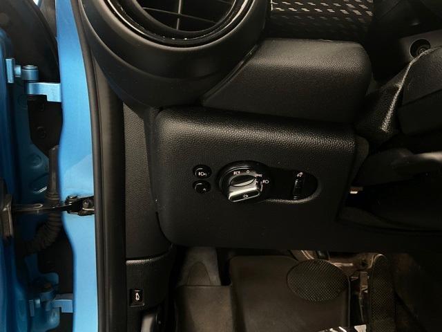 used 2018 MINI Hardtop car, priced at $13,900