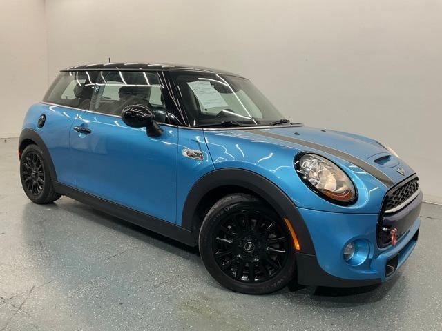 used 2018 MINI Hardtop car, priced at $13,900