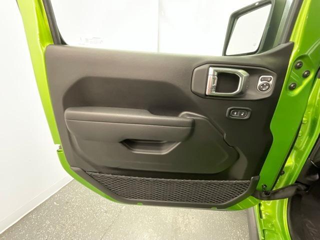 new 2025 Jeep Wrangler car, priced at $38,598