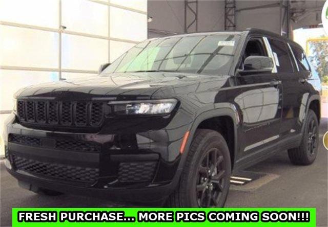 used 2025 Jeep Grand Cherokee L car, priced at $39,728