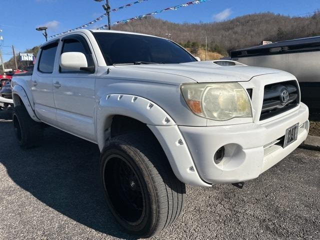 used 2007 Toyota Tacoma car, priced at $10,900