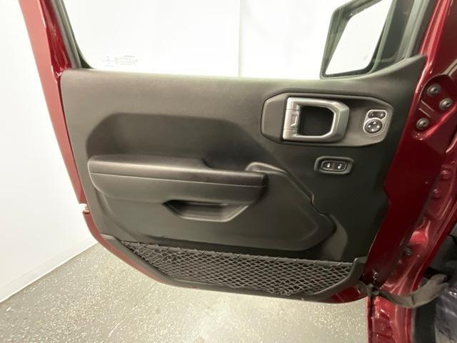 used 2021 Jeep Wrangler Unlimited car, priced at $26,299
