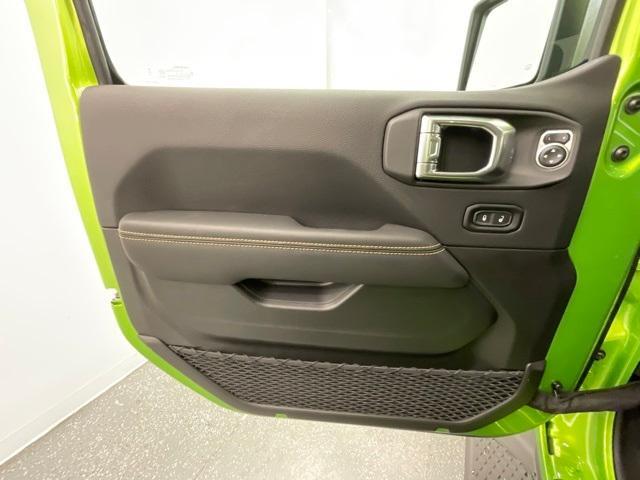 new 2025 Jeep Gladiator car, priced at $43,008