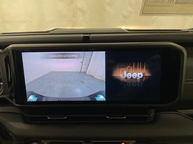 new 2025 Jeep Gladiator car, priced at $43,008