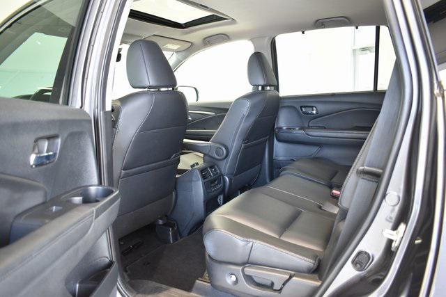 used 2022 Honda Pilot car, priced at $30,990