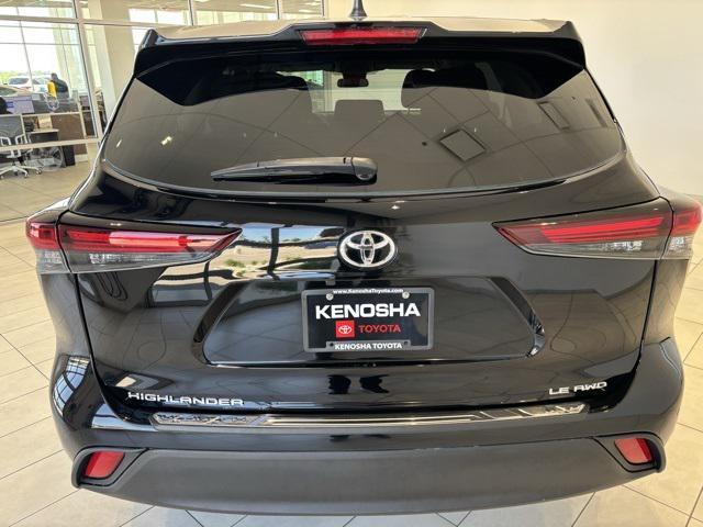 used 2024 Toyota Highlander car, priced at $38,990