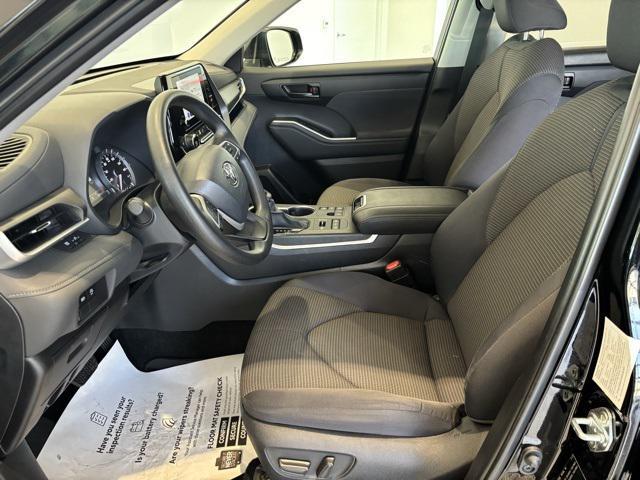 used 2024 Toyota Highlander car, priced at $38,990