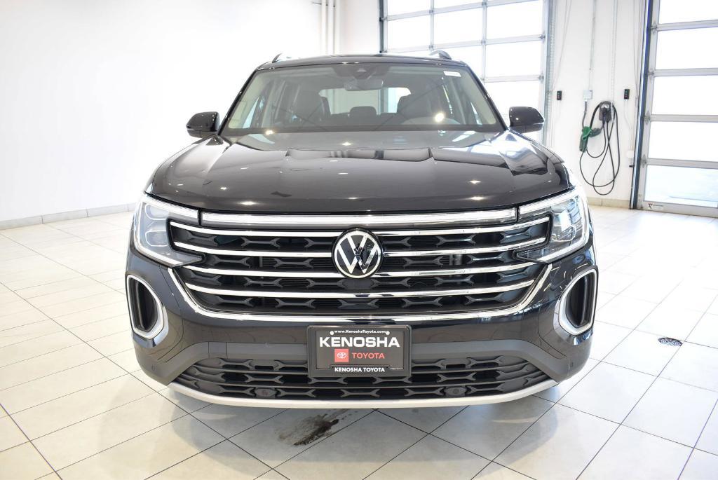 used 2024 Volkswagen Atlas car, priced at $32,990