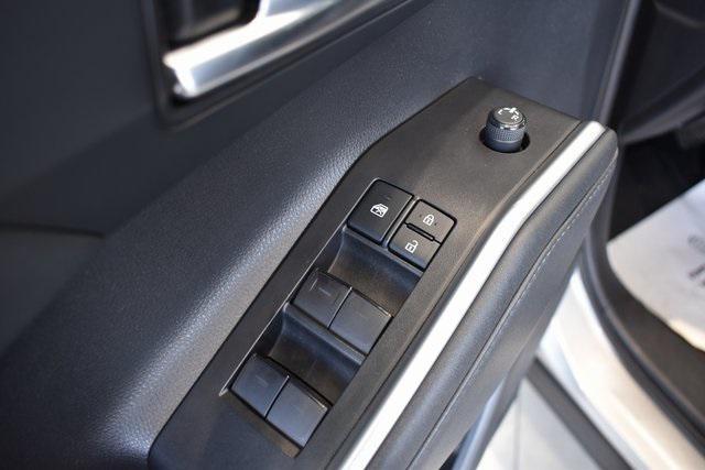 used 2021 Toyota Highlander car, priced at $29,990