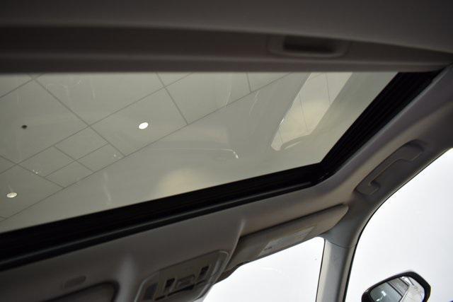 used 2020 Toyota Highlander car, priced at $30,988