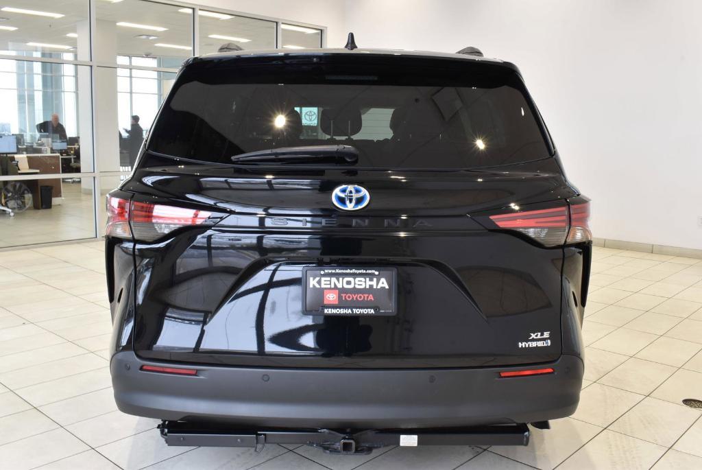 used 2022 Toyota Sienna car, priced at $39,990