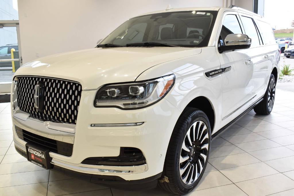 used 2024 Lincoln Navigator L car, priced at $79,990