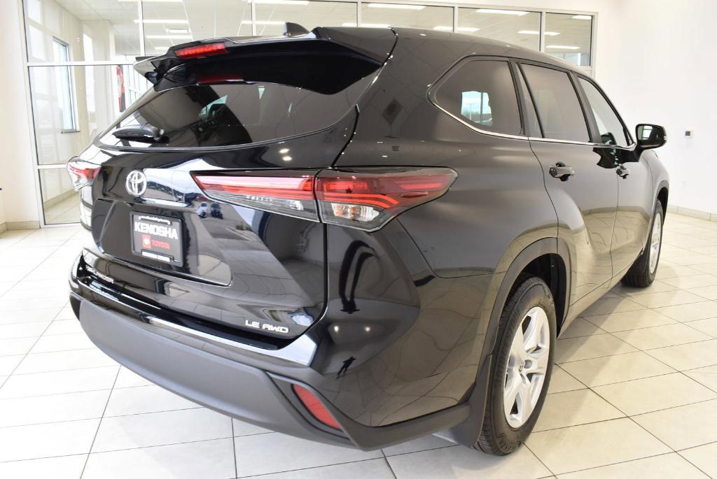 used 2024 Toyota Highlander car, priced at $38,990