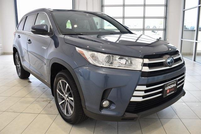 used 2019 Toyota Highlander Hybrid car, priced at $23,990