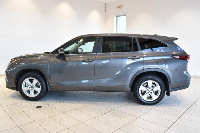 used 2024 Toyota Highlander car, priced at $39,290