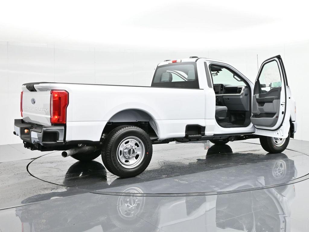 new 2024 Ford F-350 car, priced at $49,200