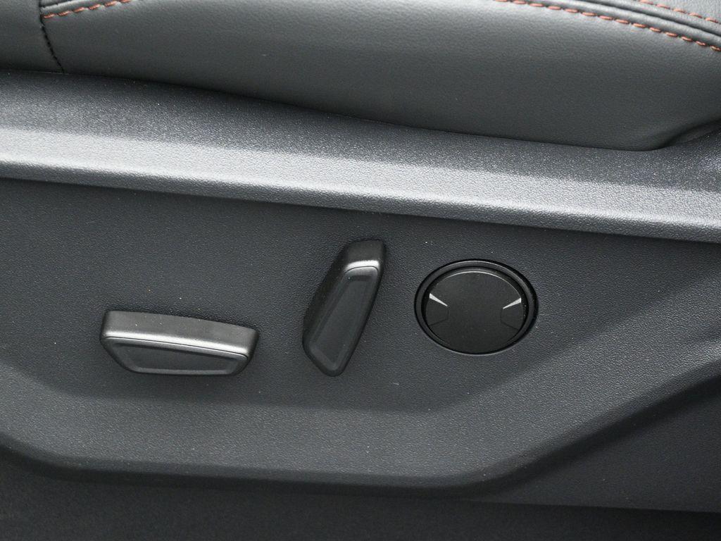 new 2025 Ford Expedition car, priced at $72,865