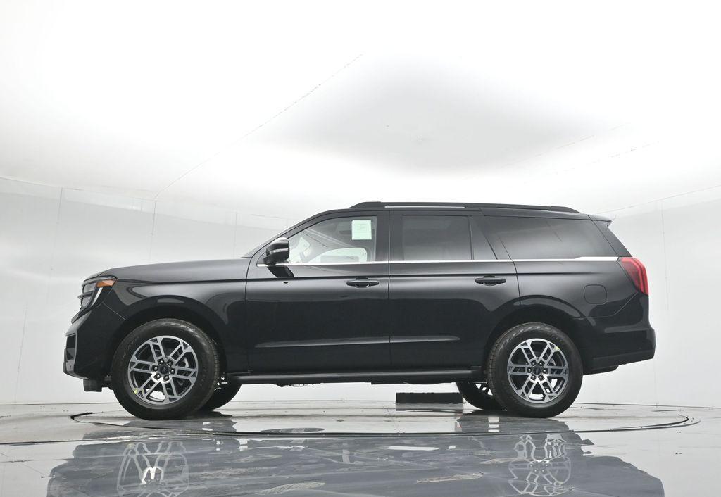 new 2025 Ford Expedition car, priced at $72,865