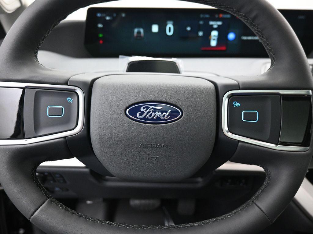 new 2025 Ford Expedition car, priced at $72,865