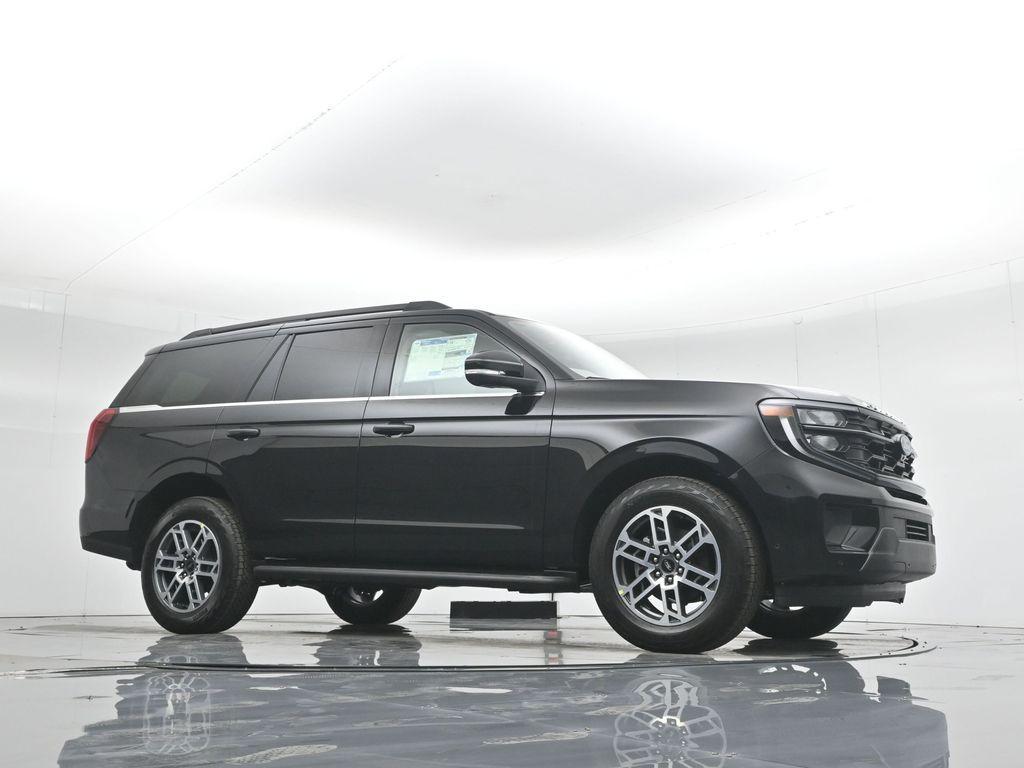 new 2025 Ford Expedition car, priced at $72,865