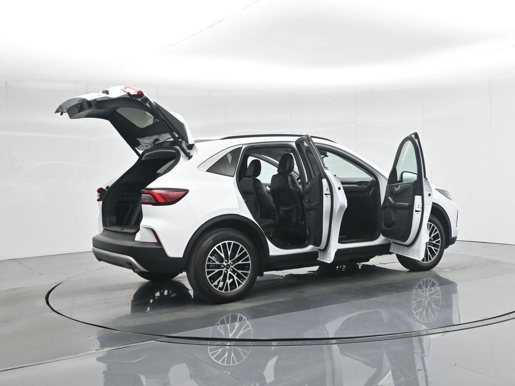 used 2023 Ford Escape car, priced at $27,000