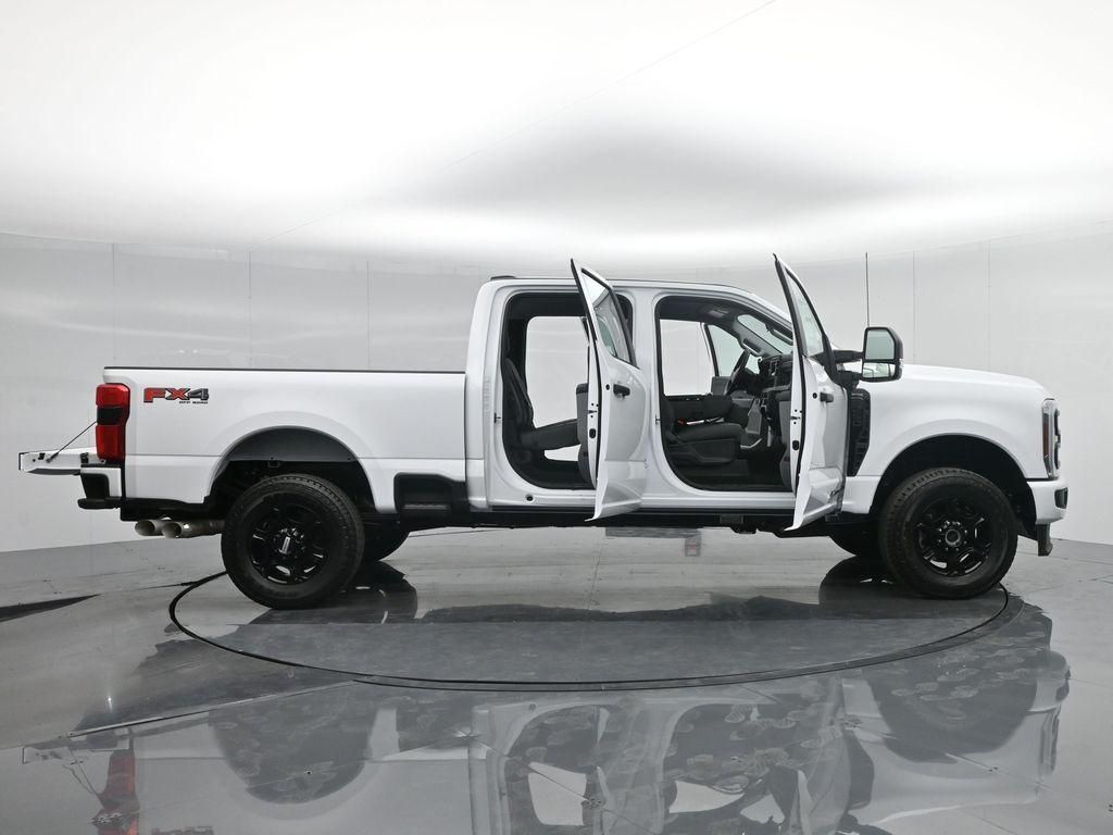 new 2024 Ford F-250 car, priced at $71,335