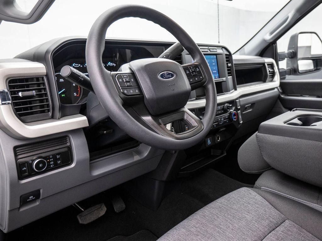 new 2024 Ford F-250 car, priced at $71,335